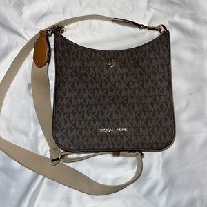Michael Kors Briley mini messenger bag